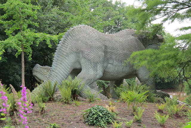 crystal palace dinosaurs, london