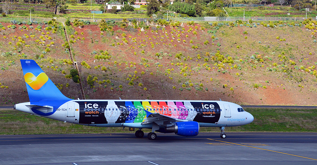 Airbus A320-214 (OO-TCH) - Thomas Cook Airlines