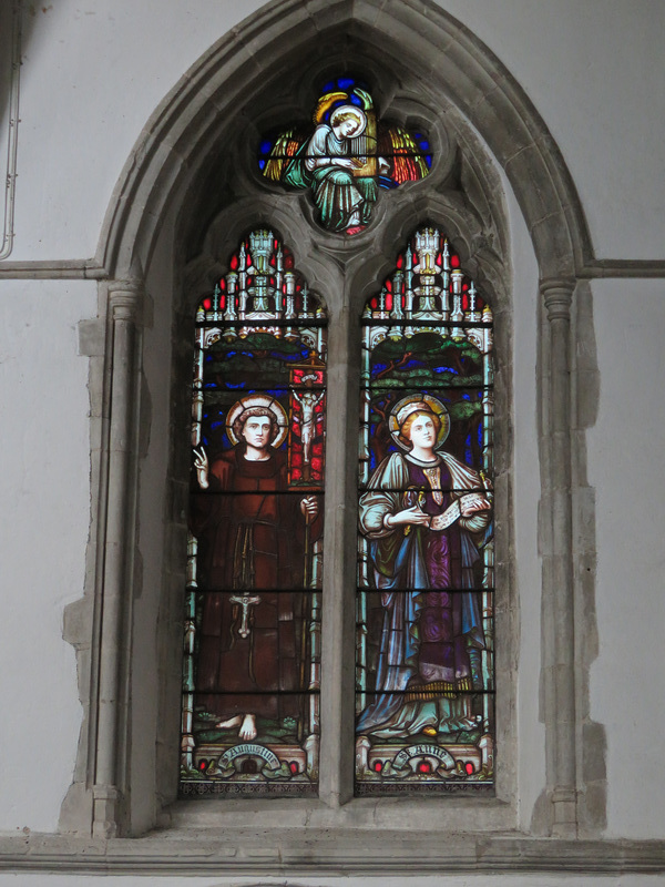 great dunmow church, essex Early c20 glass by frampton in the c14 chancel