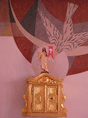 Tabernakel u. Christusfigur