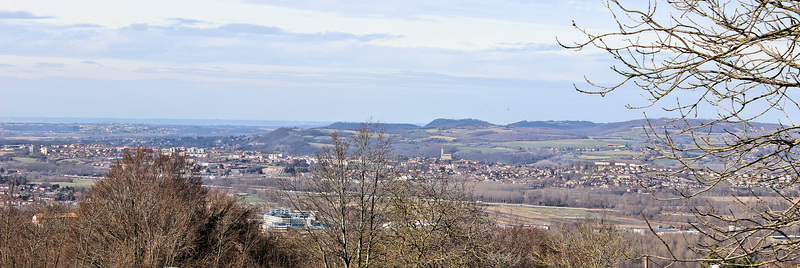 Maubec (38) 20 février 2014. Vue sur l'Isle-d'Abeau.