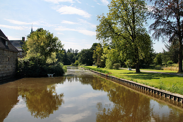 Schloss Lembeck, Wassergraben (Dorsten) / 20.07.2024