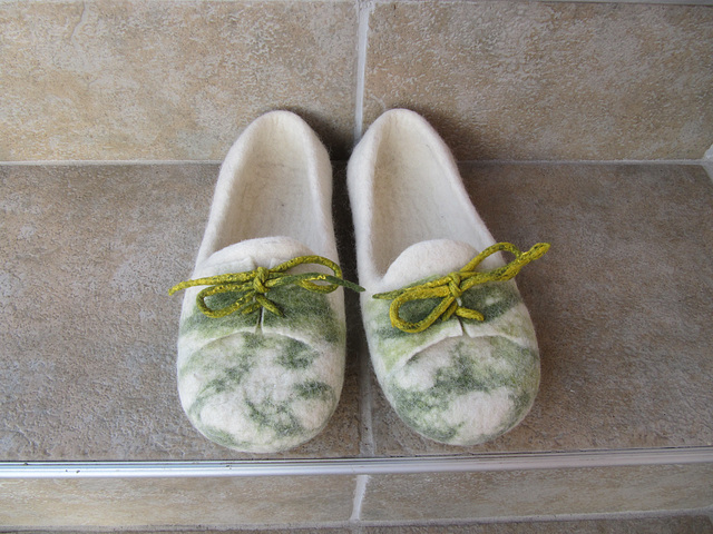 felted slippers with laces