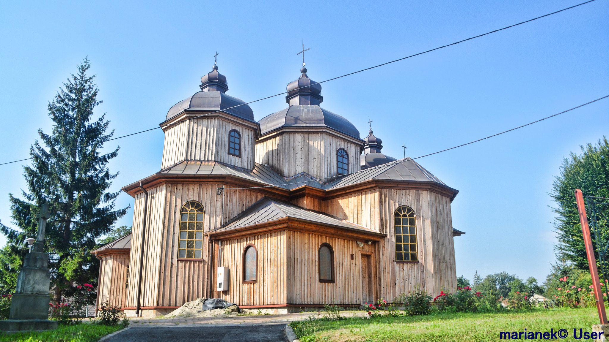 St. Georgs griechisch-orthodoxe Kirche von 1873. Ab 1946 die römisch-katholische Kirche von St. Peter und Paul, Karpaten Polen