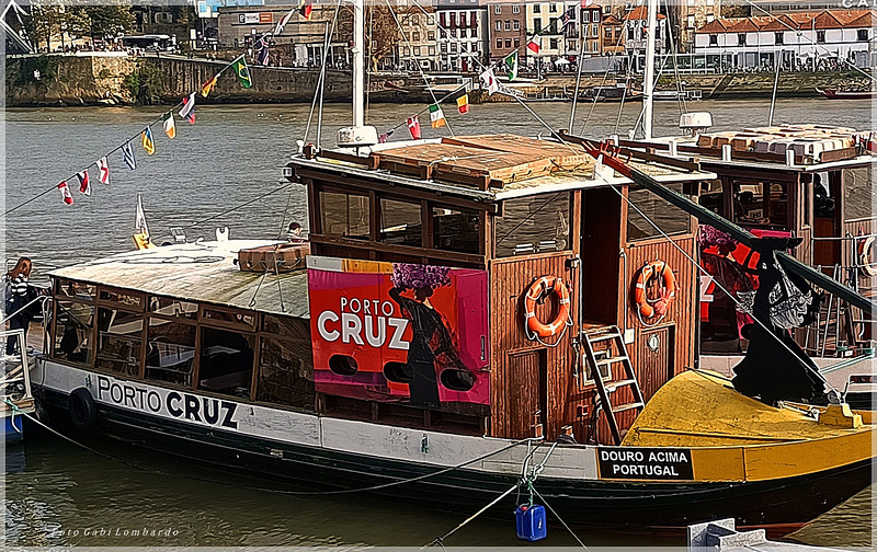 Porto Cruz on the river Douro (Porto/Portugal)