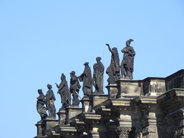 Figuren auf der Semperoper, Dresden