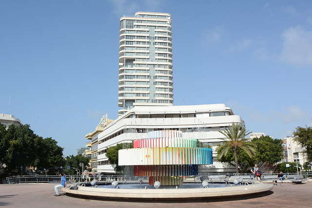 Tel-Aviv, Fountain at Dizengoff Square