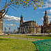 Blick zur Schlosskirche vom Zwinger aus