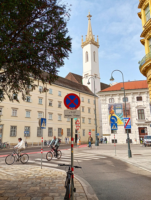 Old Vienna - cycling...