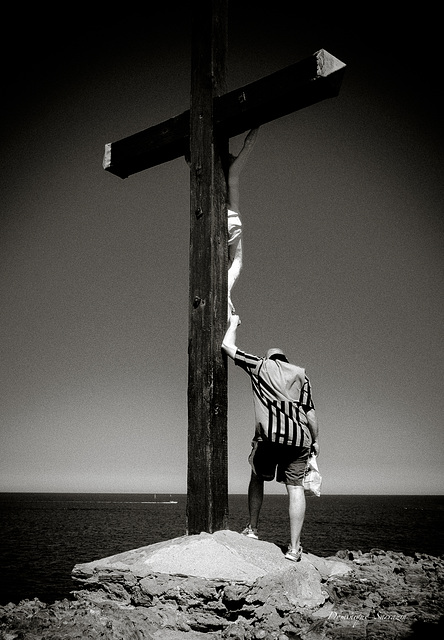 " A chacun sa croix "  Collioure