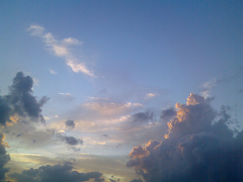 Nuages dans un ciel de Toscane