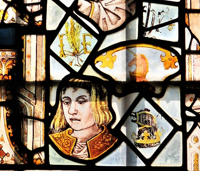 great dunmow church, essex,early c16 fragments of glass, including unicorn and bear head crests