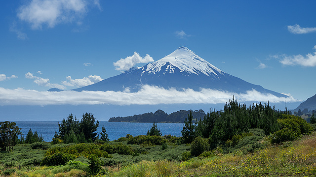 floating volcano