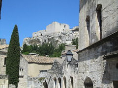 Les Baux avec les ruines du château.