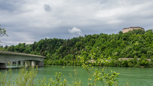 Hollenburg über Ferlacher Stausee