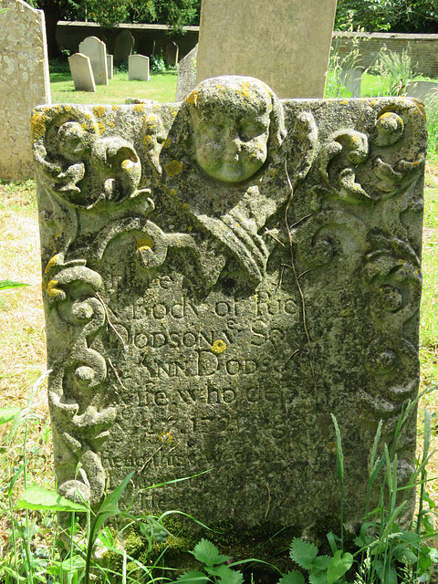 swavesey church, cambs  (7) c18 gravestonewith cherub, richard dodson +1721