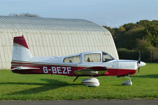 G-BEZF at Solent Airport - 31 October 2016