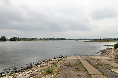 Alter Fähranleger am Rhein (Duisburg-Walsum) / 16.07.2017