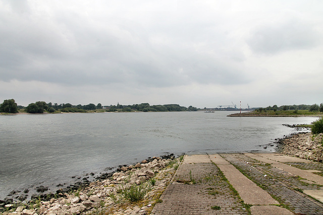 Alter Fähranleger am Rhein (Duisburg-Walsum) / 16.07.2017