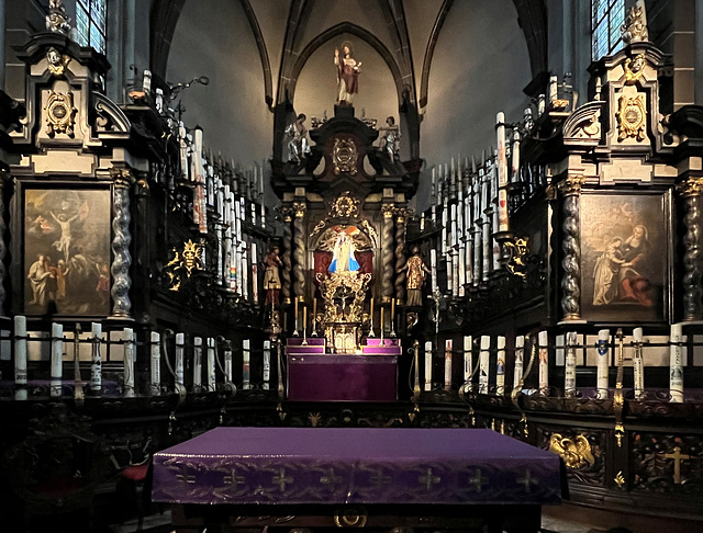 DE - Kevelaer - Altar der Kerzenkapelle