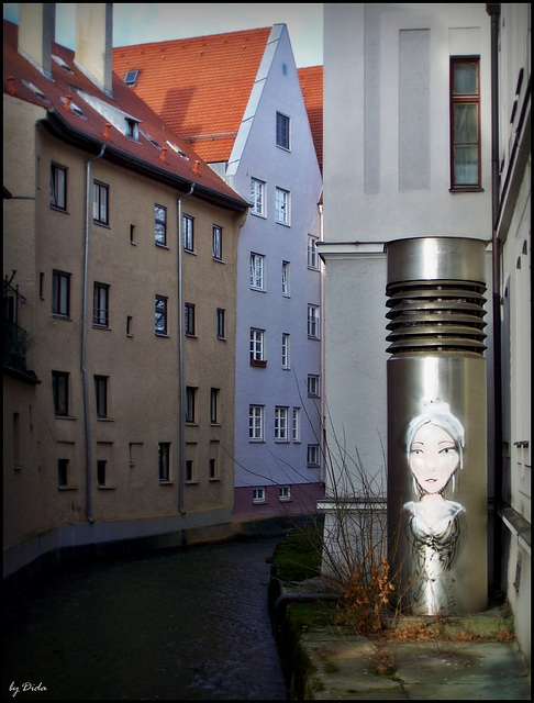 Am Stadtbach: Lichtgestalt - Luminous figure