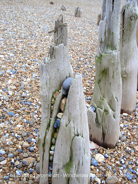 Groyne art 4 Winchelsea beach 30 7 2006