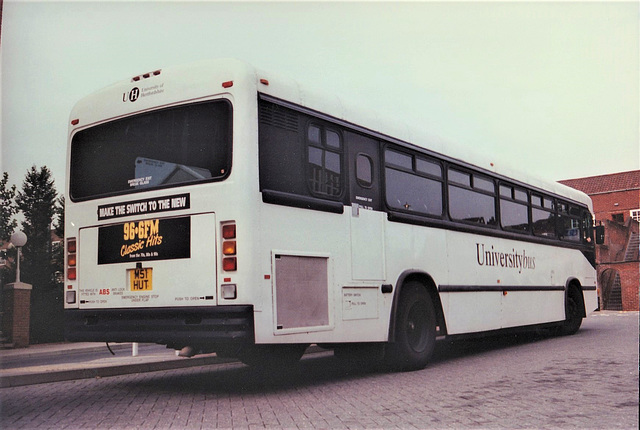 Universitybus OV326 (M51 HUT) in Welwyn Garden City bus station – 30 Jul 1996 (321-22)