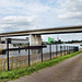 Rhein-Herne-Kanal mit Autobahnbrücke der A59 (Duisburg-Ruhrort) / 22.07.2023