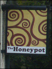 Honeypot pub sign