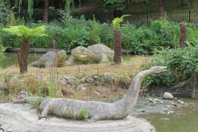 crystal palace dinosaurs, london