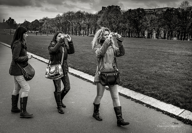 " Chacune mon tour " Paris