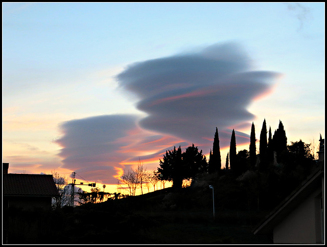 Nubes lenticulares, 2