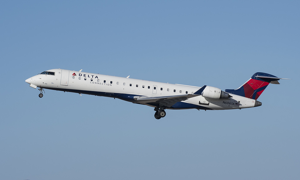 Delta Air Lines Canadair CRJ N606SK