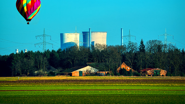 Ballon über dem Emsland bei Lingen