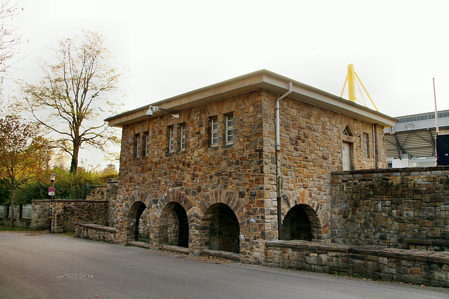 Eingang zum Stadion "Rote Erde" (Dortmund-Innenstadt-West) / 8.11.2020