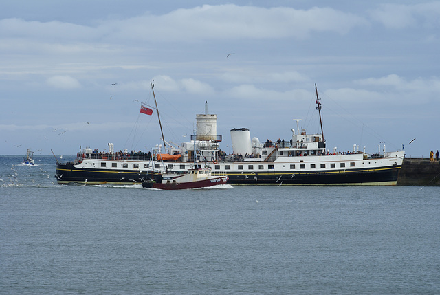 wfl - Balmoral and trawlers