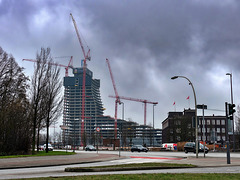 Dunkle Wolken über dem großen Sorgenkind von Hamburg (7 x PiP)