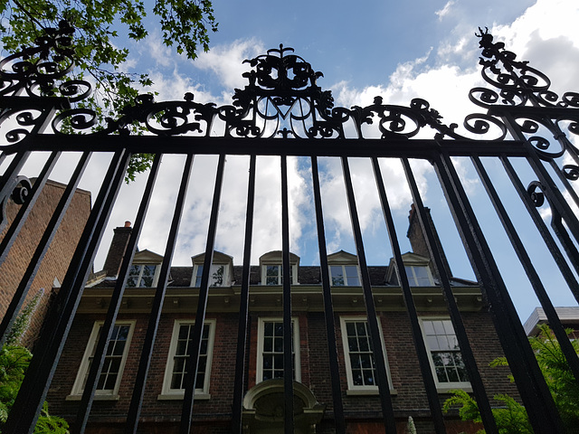 37 stepney green, london (5)c18 ironwork by bakewell of 1714