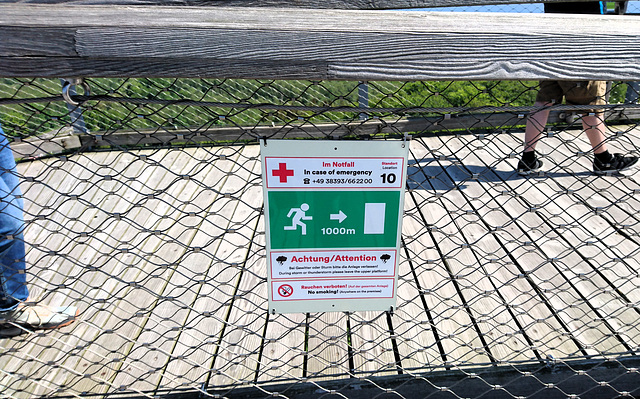 Im Notfall ganz schön weit. Im Notfall ganz schön weit.