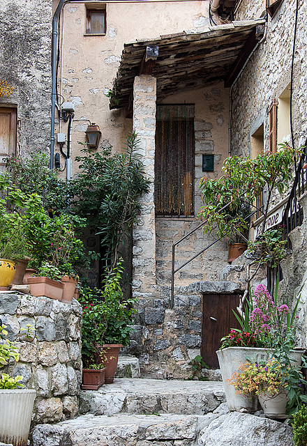 20150529 8346VRAw [R~F] Gourdon, Cote d'Azur