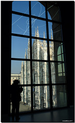 #22 Duomo di Milano dalla Sala Fontana del Museo del '900 con riflesso