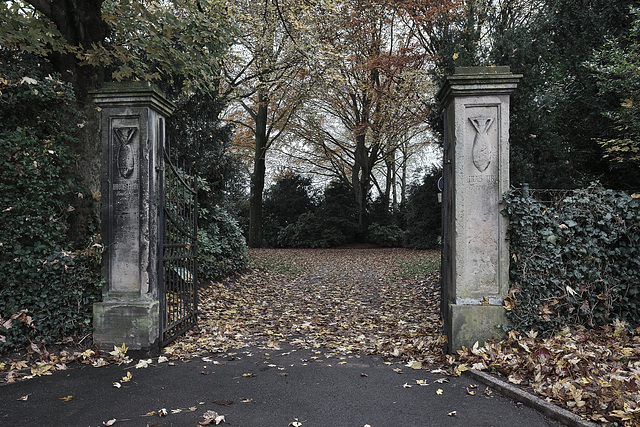 Friedhof, Eingang