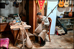 Thé instrument maker