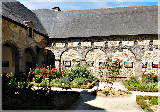 l'abbaye de Léhon (22 ): Exposition photos