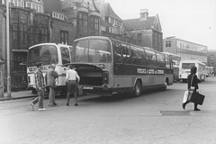 HFF: Percival Motors 73 (786 AFC ex CJO 321V) and Midland Red South 5 (BVP 787V) in Cambridge – 6 Apr 1985 (15-51)