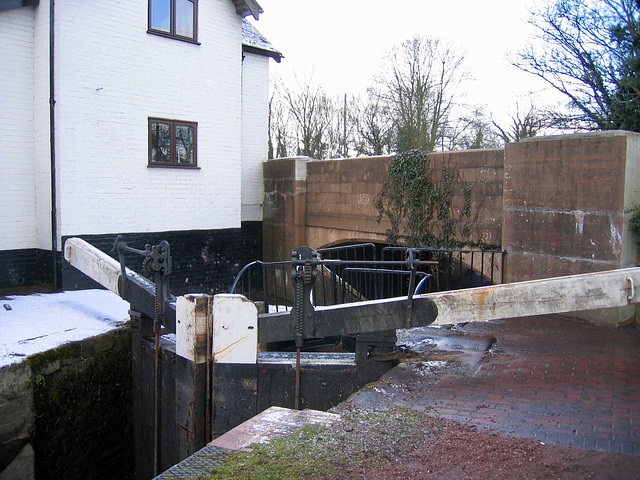 The iron Split Bridge carrying the towpath on the Stourbridge Canal. (Grade II Listed)