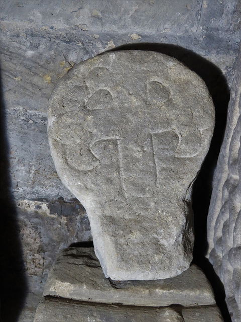 bakewell  church, derbs (61)early c13 grave marker with cross