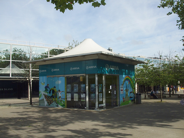 DSCF4947 Arriva enquiry office in Milton Keynes - 1 Sep 2016