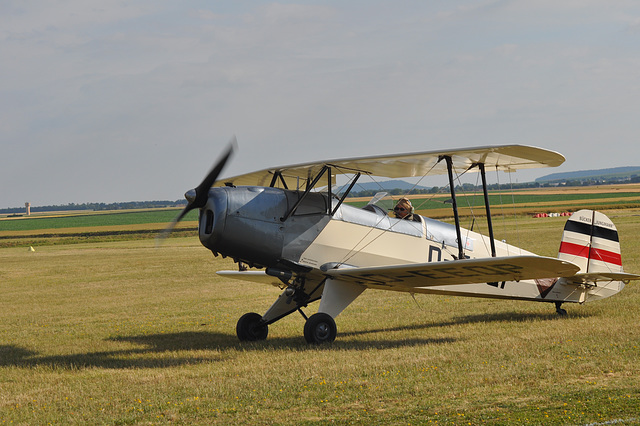 MEETING AÉRONAUTIQUE à EPERNAY-PLIVOT Marne