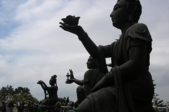 Tian Tan Buddha Attendants